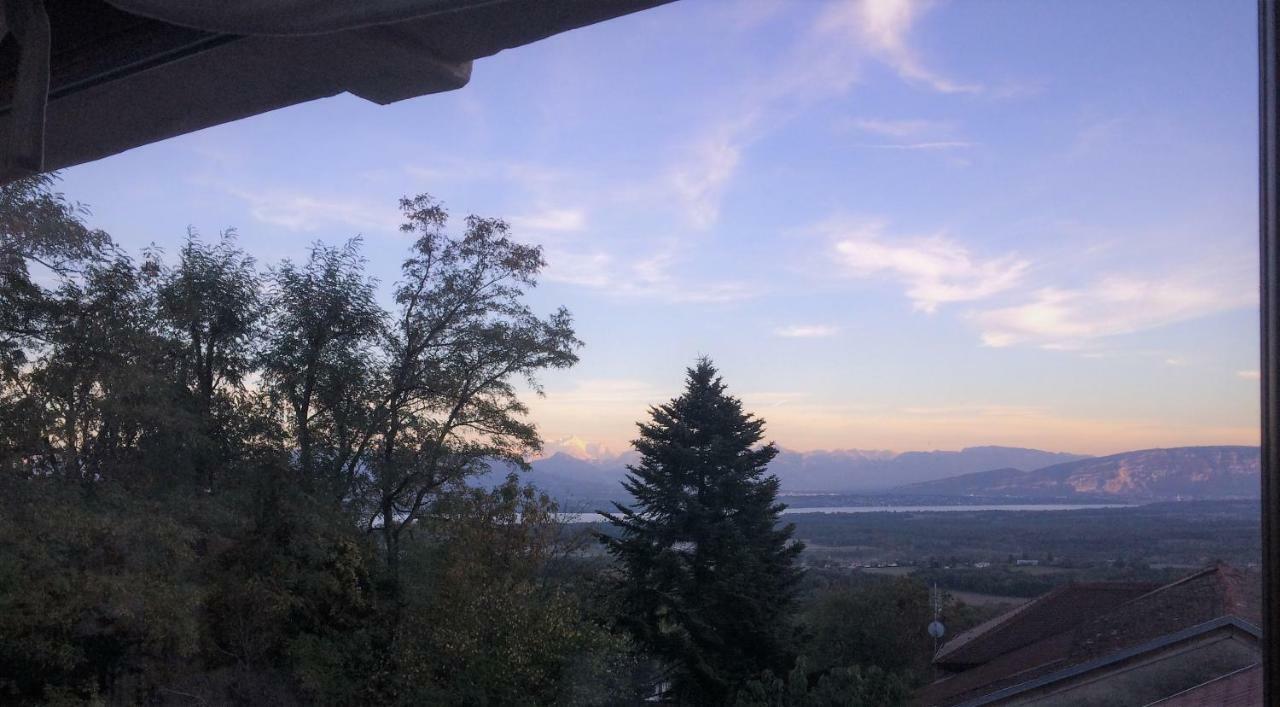 Les Lumieres De Geneve Bed & Breakfast Grilly Exterior photo